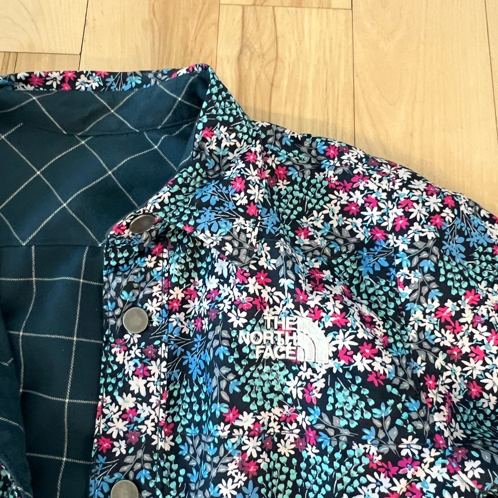 Floral  double sided Patterned Jacket - Picture 3 of 5